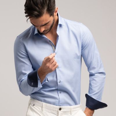 Camicia uomo tinta unita realizzata in cotone armaturato